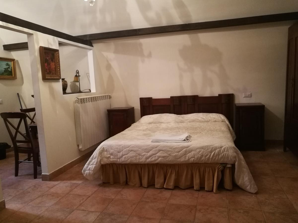 Legacy Bed & Breakfast Sulmona Luaran gambar