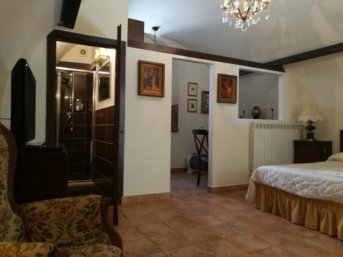 Legacy Bed & Breakfast Sulmona Luaran gambar