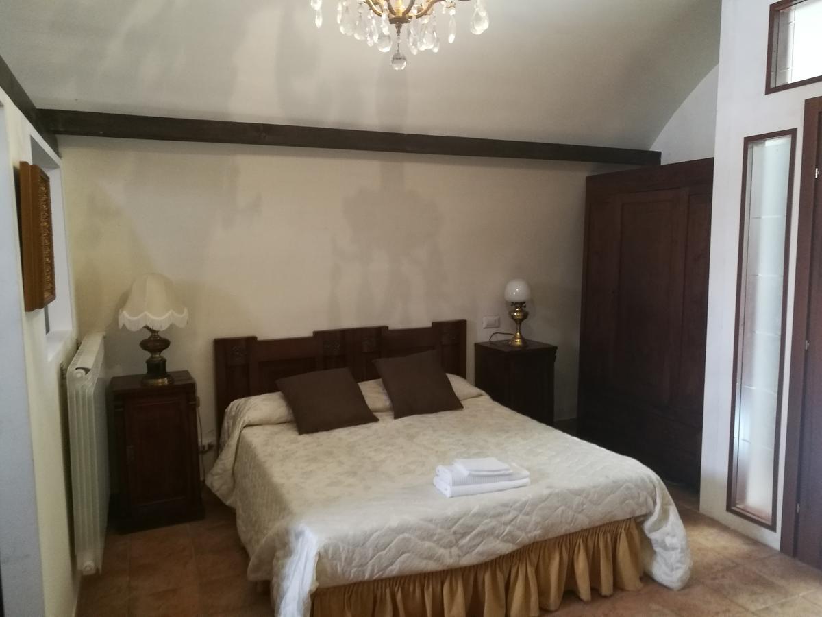 Legacy Bed & Breakfast Sulmona Luaran gambar