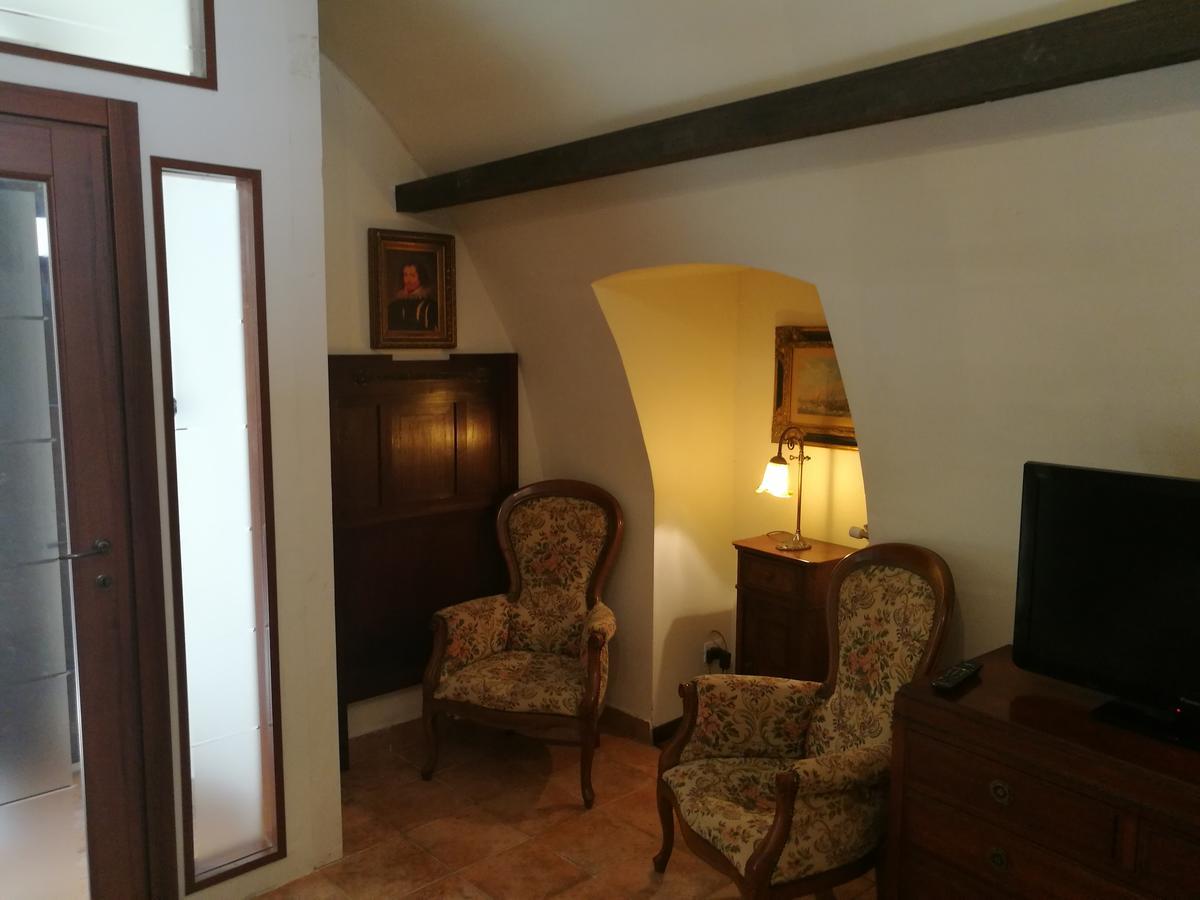 Legacy Bed & Breakfast Sulmona Luaran gambar
