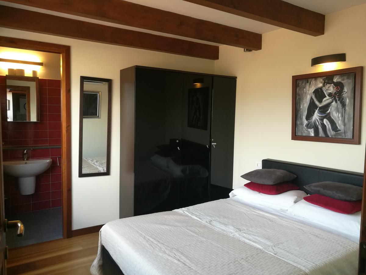 Legacy Bed & Breakfast Sulmona Luaran gambar